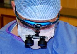 Cévní chirurgové Pardubické nemocnice získali důležitou operační pomůcku