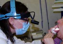 Problémy s hlasem není radno podceňovat. Objednejte se při příležitosti Světového dne hlasu na vyšetření