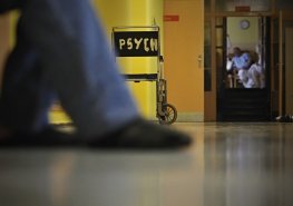 Mýtus, že každý duševně nemocný člověk bývá agresivní, přetrvává. Důležitá je osvěta, říká primář psychiatrie