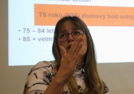 Pacientů s Alzheimerovou nemocí přibývá, jednotný postup pro diagnostiku a léčbu ale zatím neexistuje