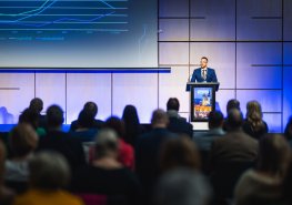 Primář Homola prezentoval činnost pardubické urogynekologie odborné veřejnosti