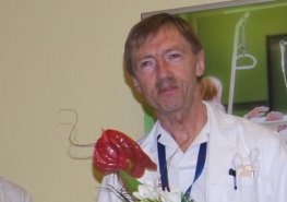 Vedení Pardubické nemocnice děkovalo docentu Ehlerovi za řízení Neurologické kliniky