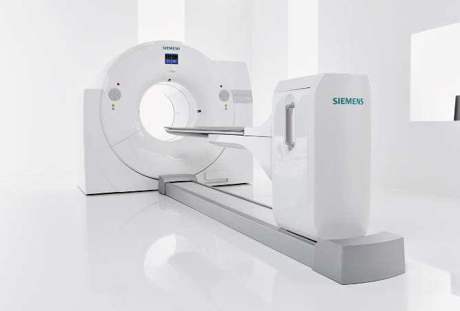 Od příštího týdne se v Pardubické nemocnici provádí nové PET/CT vyšetření. Objednat se je možné už nyní.