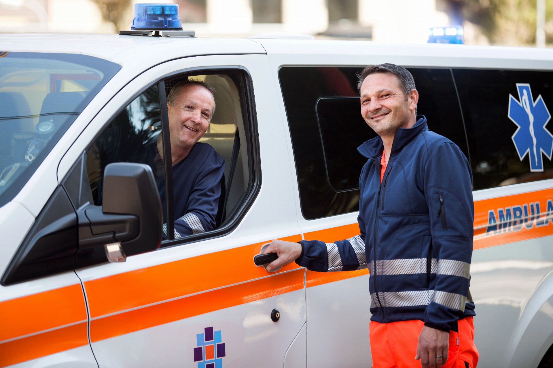 Zdravotnická dopravní služba přepraví měsíčně kolem 3 tisíc pacientů a najede 100 tisíc kilometrů