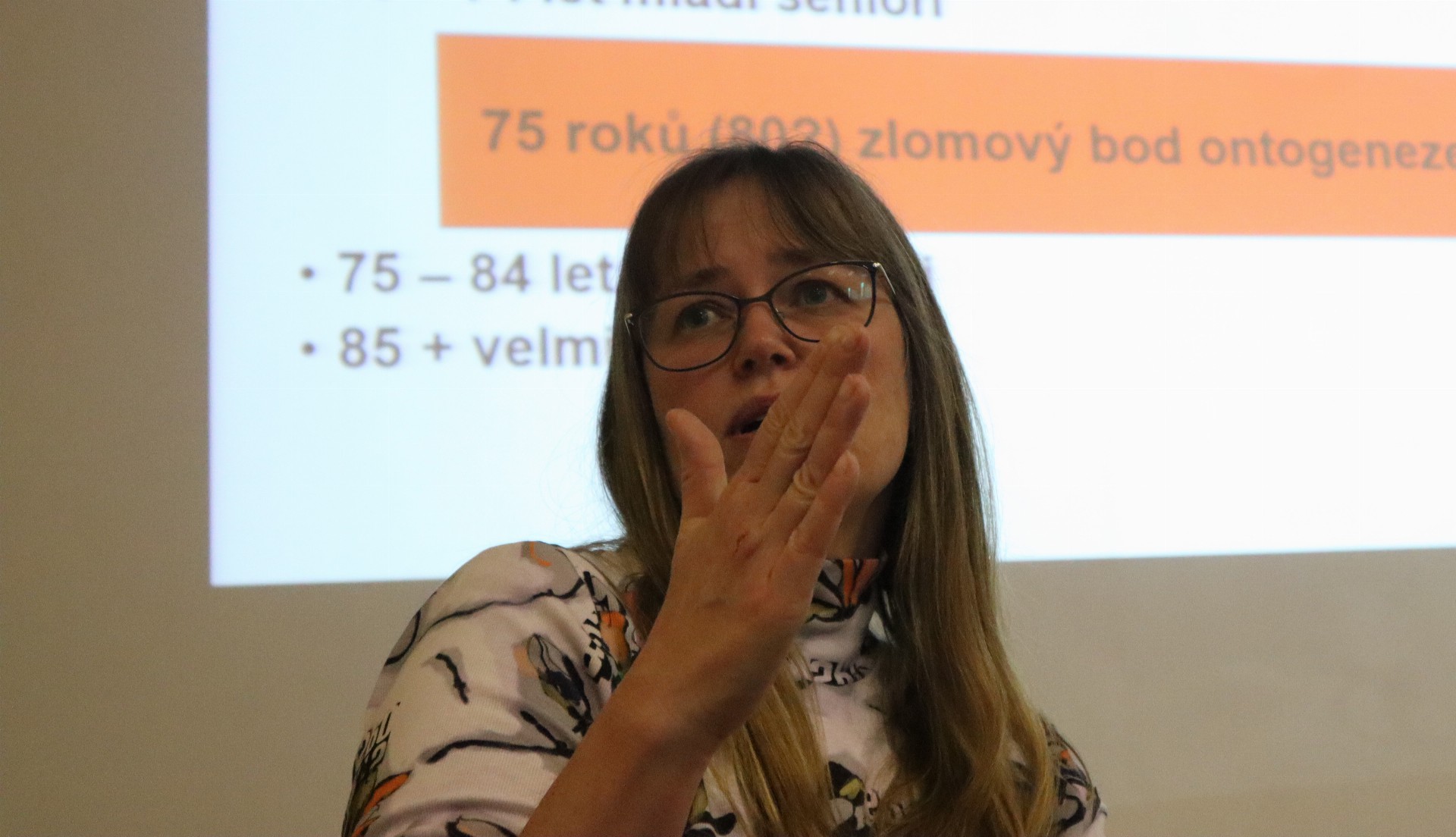 Pacientů s Alzheimerovou nemocí přibývá, jednotný postup pro diagnostiku a léčbu ale zatím neexistuje