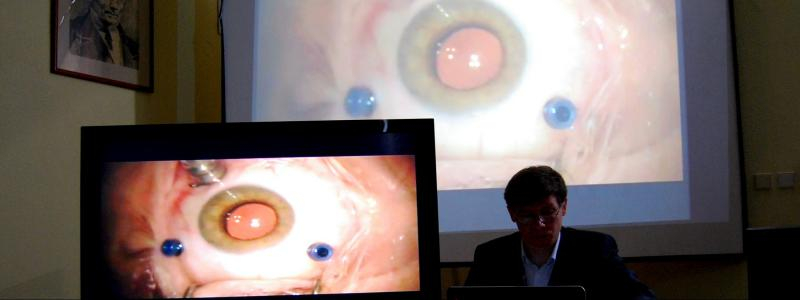 Malá pardubická Live: tři zajímavé oční operace v přímém přenosu